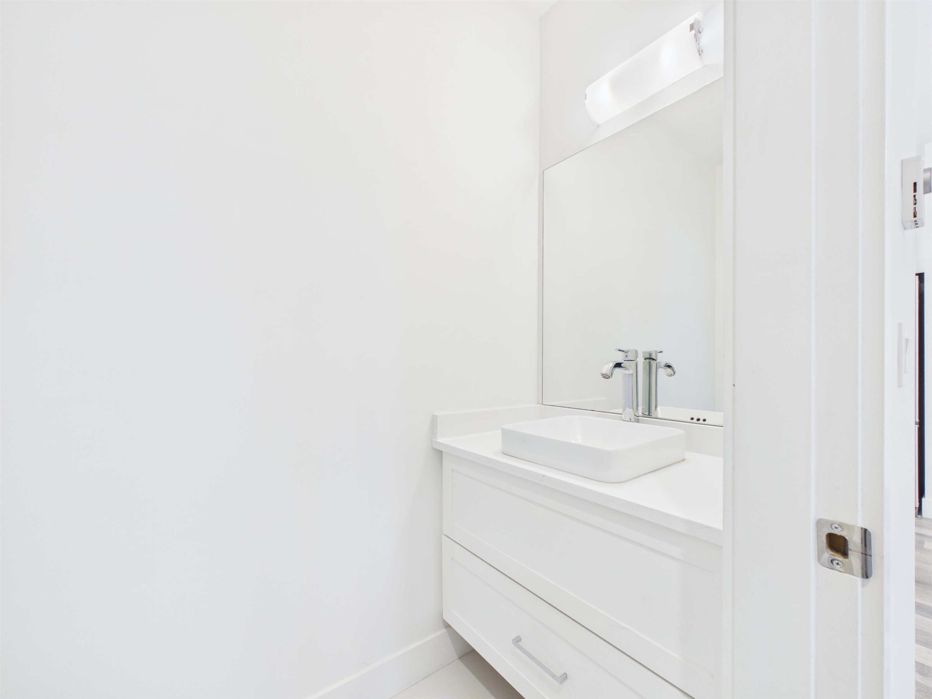 13-16760 25 Avenue, Surrey, BC