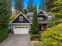 13029 14 Avenue Surrey, BC V4A 1G4