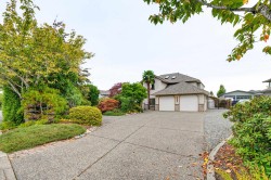 21679 52 Avenue Langley, BC V2Y 1L7