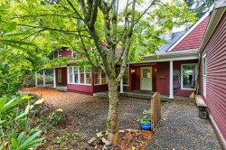 2555 128 Street Surrey, BC V4A 3W4