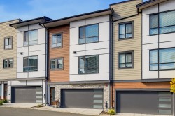 21-20150 81 Avenue Langley, BC V2Y 3L8