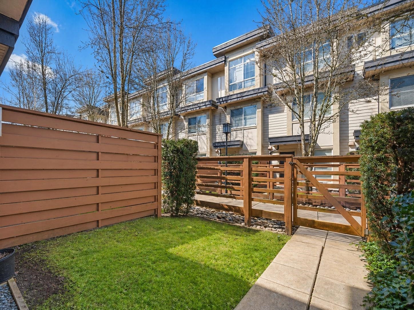 39-19477 72A Avenue, Surrey, BC