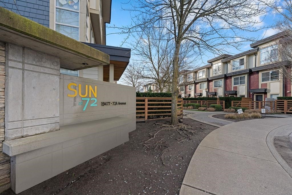 39-19477 72A Avenue, Surrey, BC