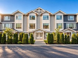 23-19753 55a Avenue Langley, BC V3A 0J9