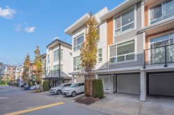 35-20857 77a Avenue Langley, BC V2Y 0W7