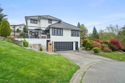 16071 8 Avenue Surrey, BC V4A 1A1