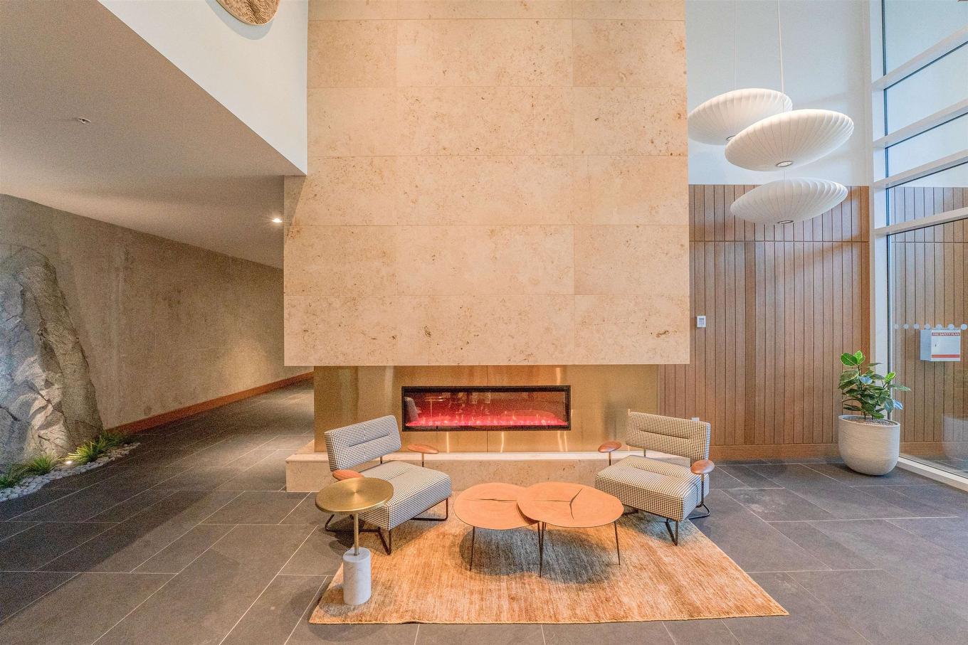 409-6687 Nelson Avenue, West Vancouver, BC