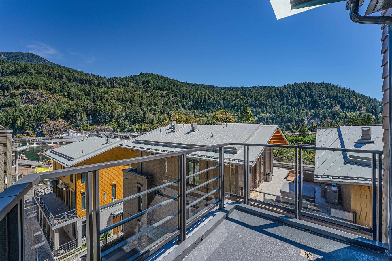 409-6687 Nelson Avenue, West Vancouver, BC