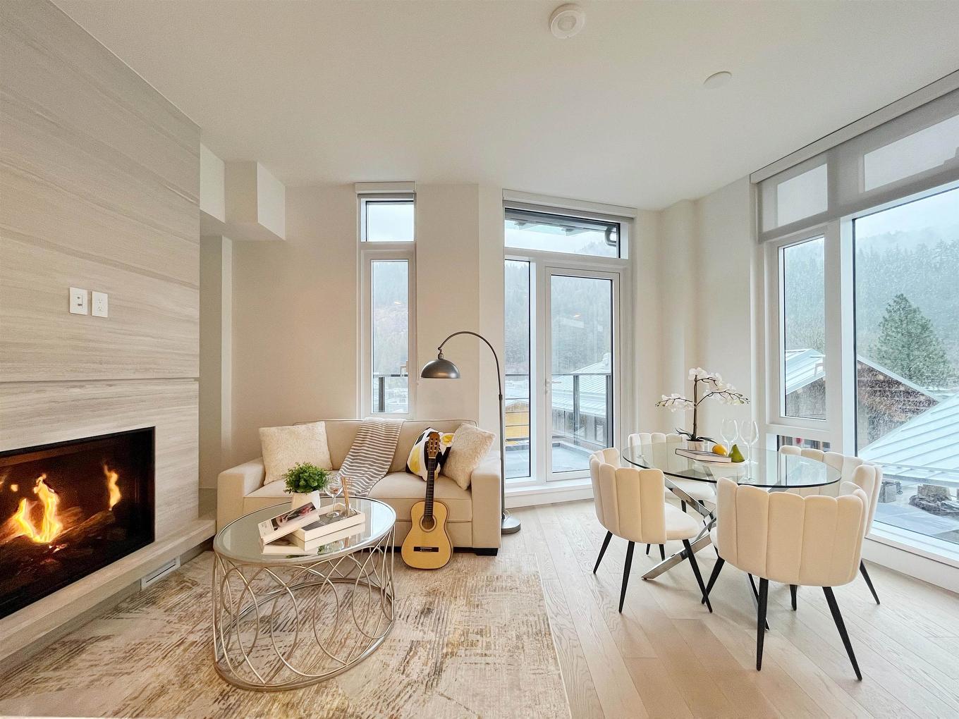 409-6687 Nelson Avenue, West Vancouver, BC