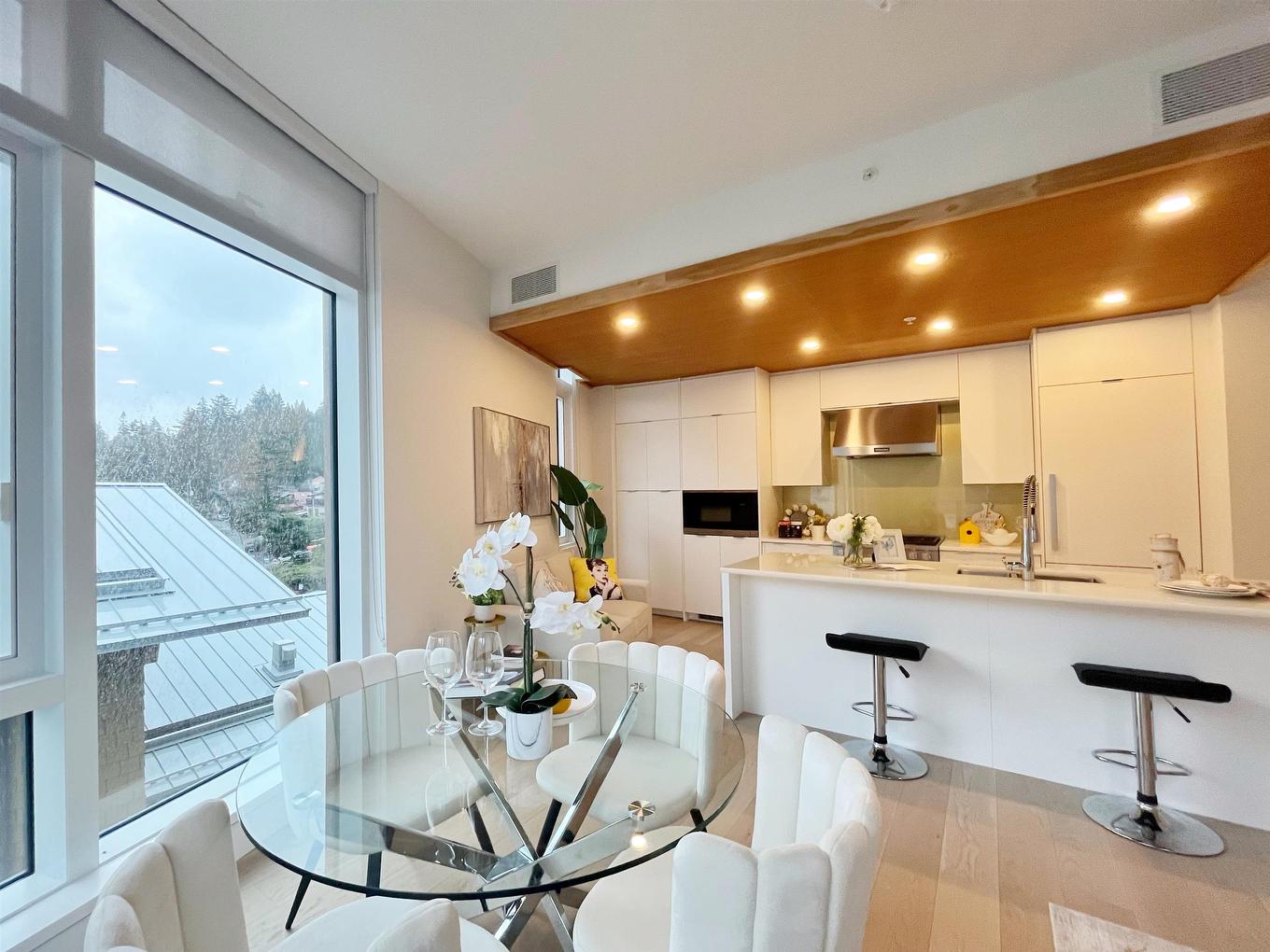 409-6687 Nelson Avenue, West Vancouver, BC