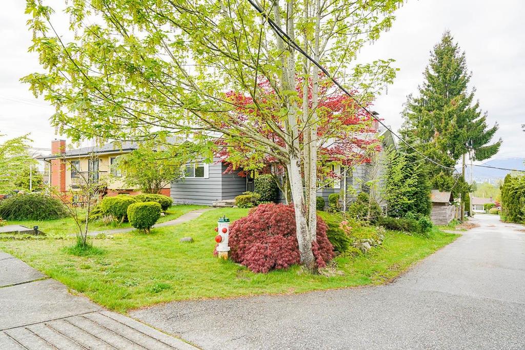 6025 Dickens Street, Burnaby, BC