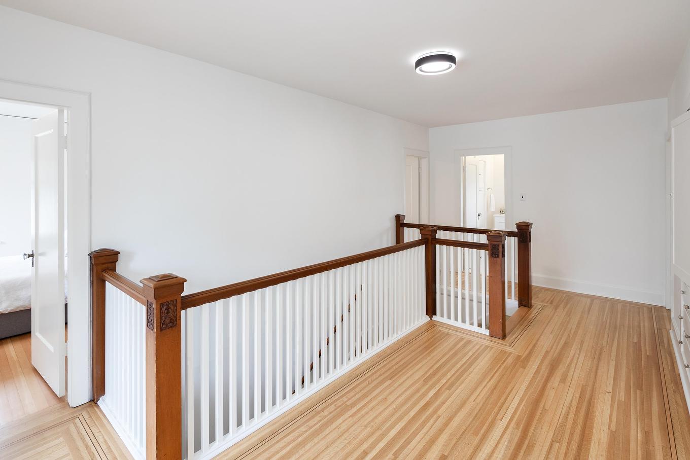 1121 16Th Avenue W, Vancouver, BC