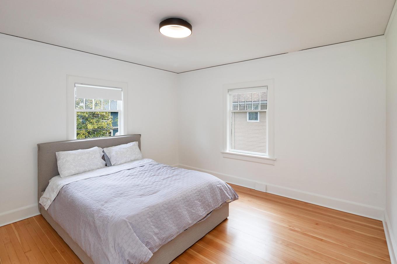 1121 16Th Avenue W, Vancouver, BC