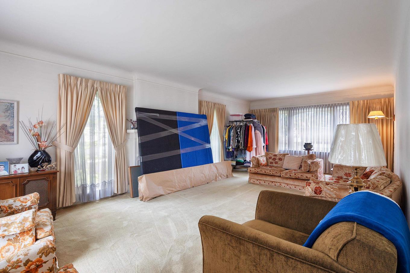 1121 16Th Avenue W, Vancouver, BC