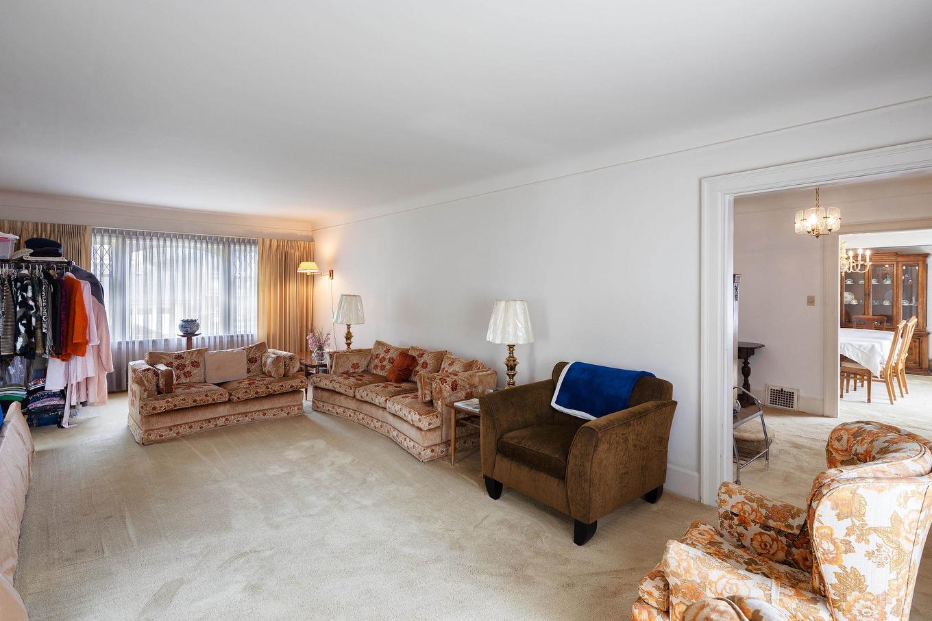 1121 16Th Avenue W, Vancouver, BC