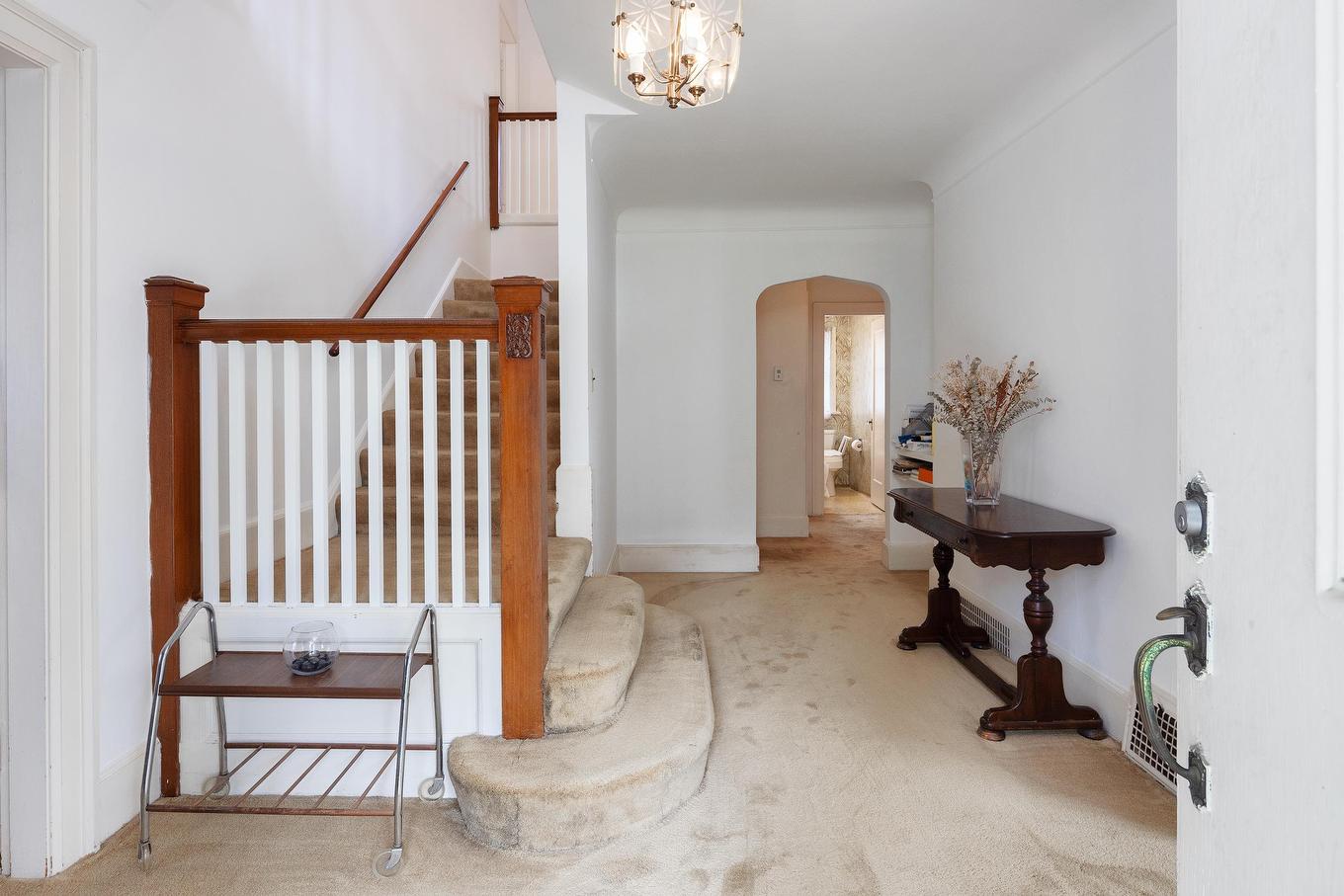 1121 16Th Avenue W, Vancouver, BC