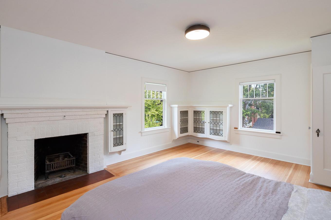 1121 16Th Avenue W, Vancouver, BC