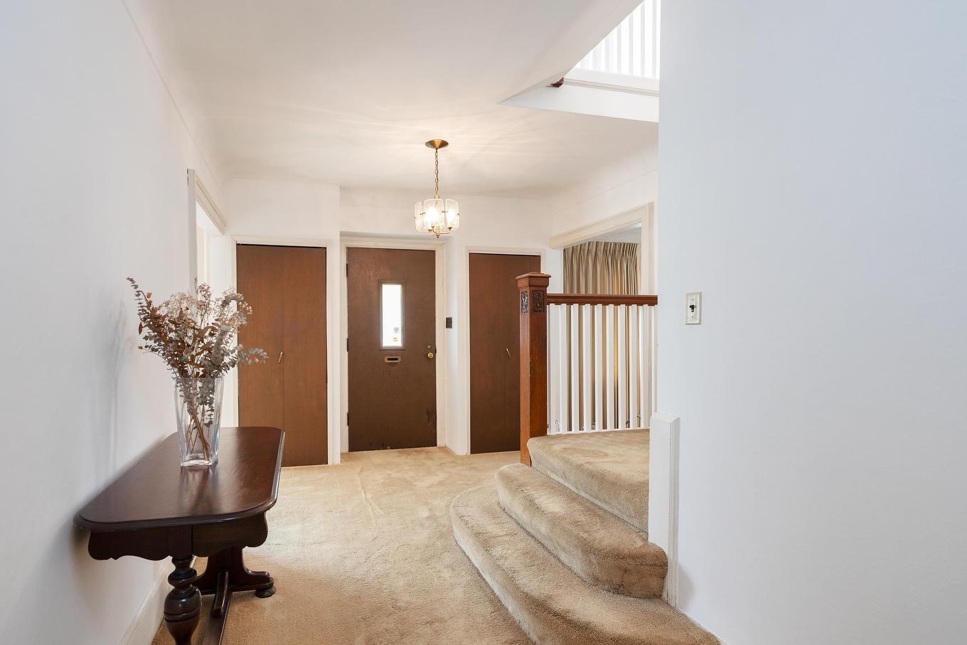 1121 16Th Avenue W, Vancouver, BC