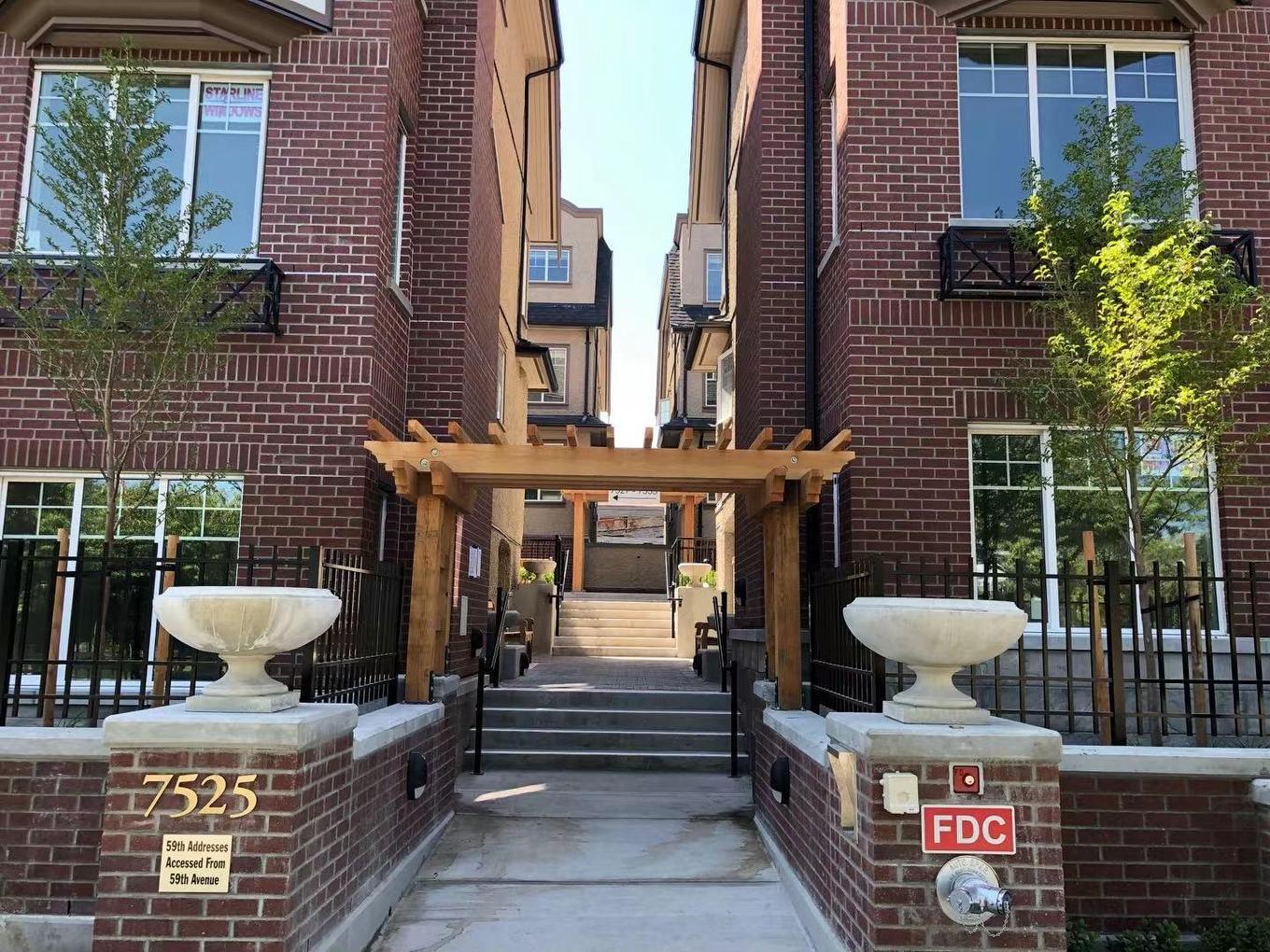 7529 Yukon Street, Vancouver, BC