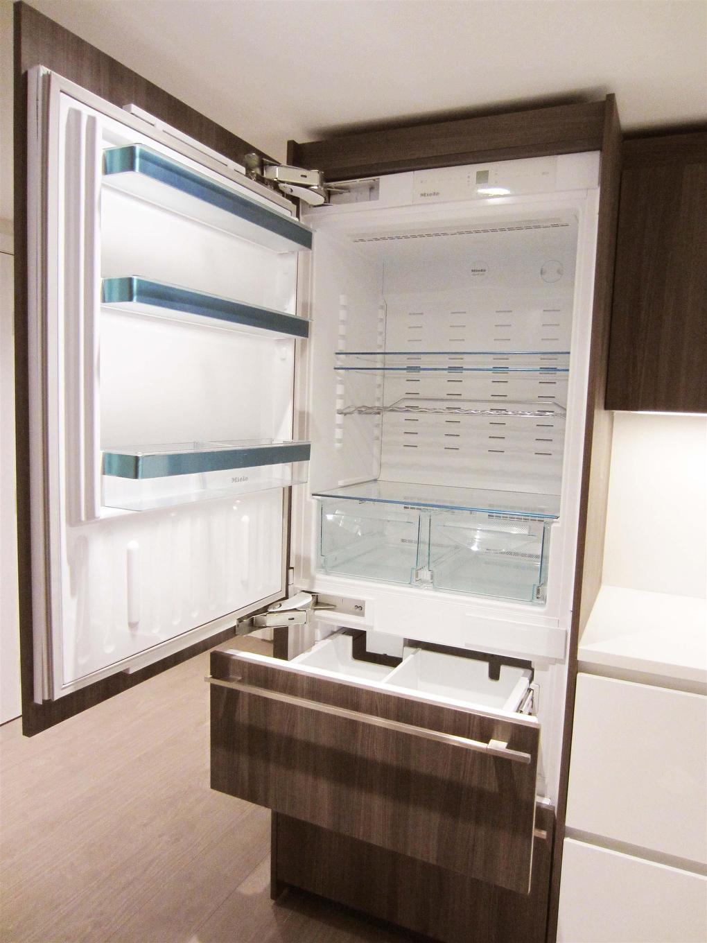 704-6320 No. 3 Road, Richmond, BC