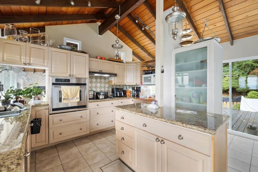 2685 Skilift Place, West Vancouver, BC