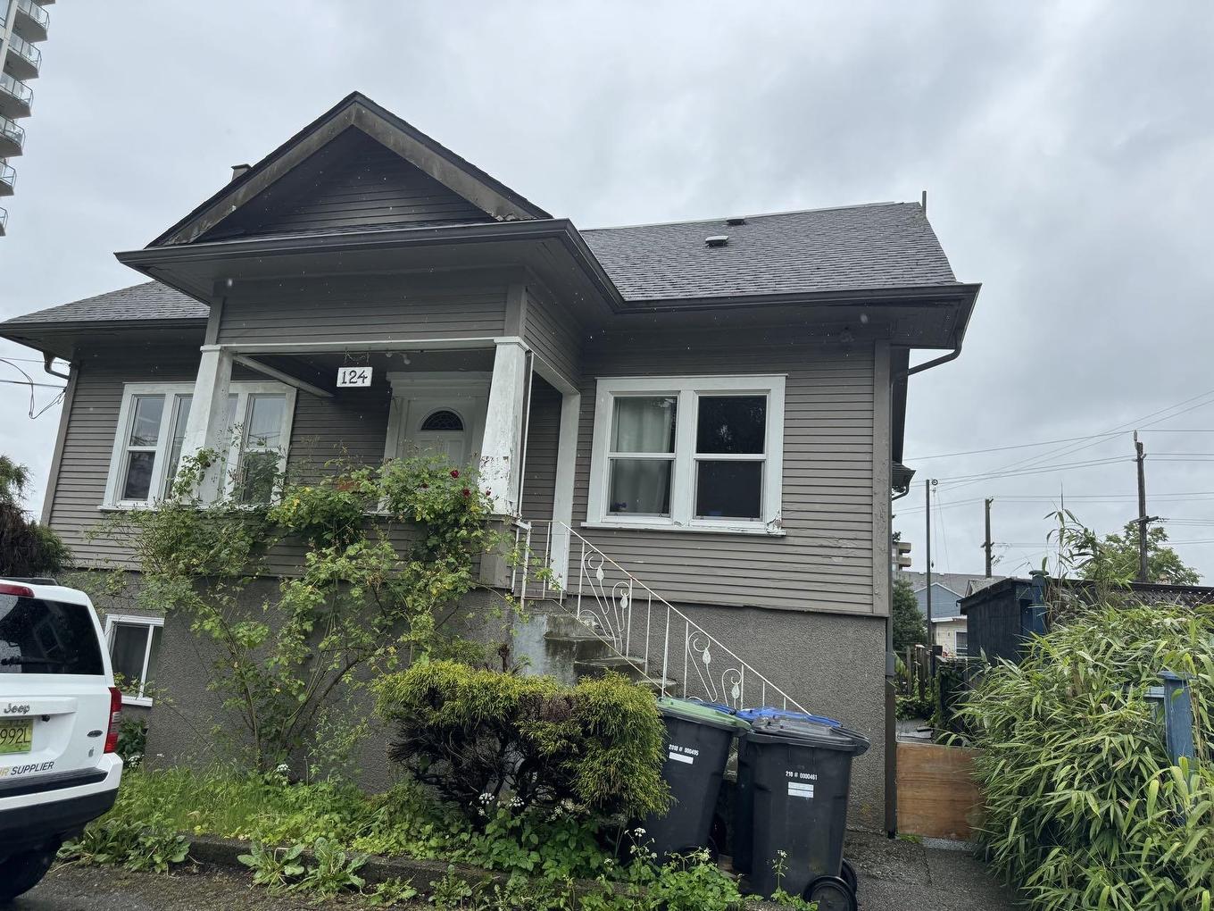 124 Mcinnes Street, New Westminster, BC