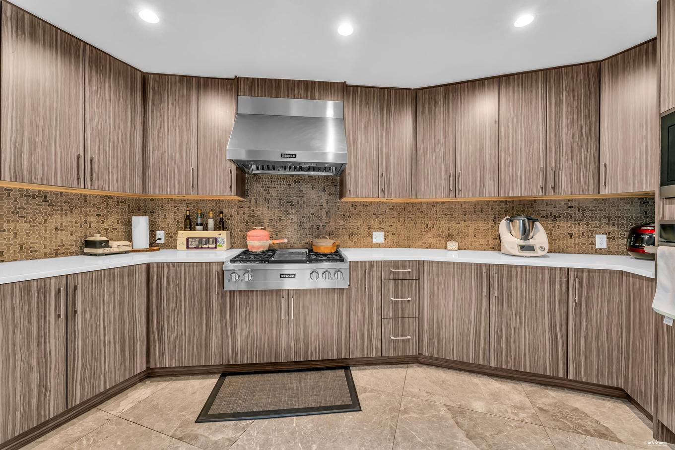 340 Southborough Drive, West Vancouver, BC