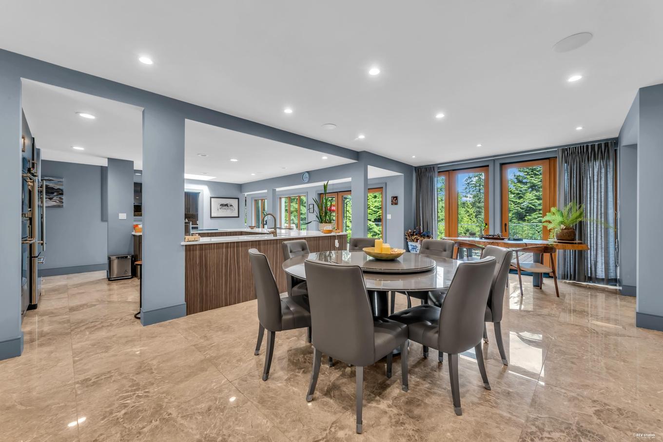 340 Southborough Drive, West Vancouver, BC