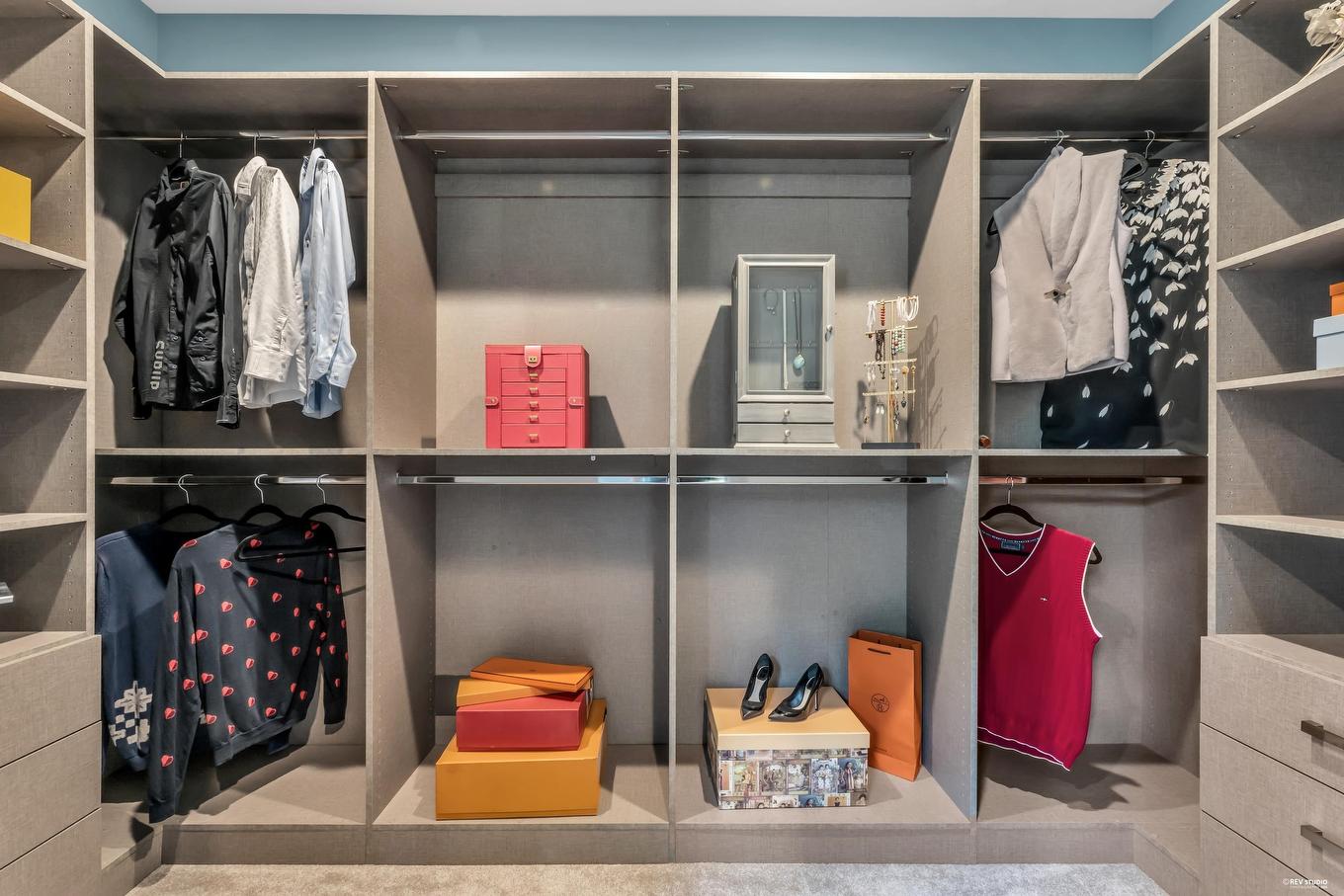 340 Southborough Drive, West Vancouver, BC