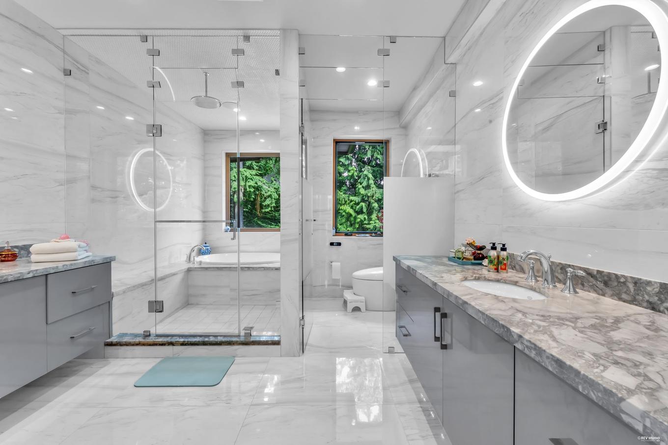 340 Southborough Drive, West Vancouver, BC