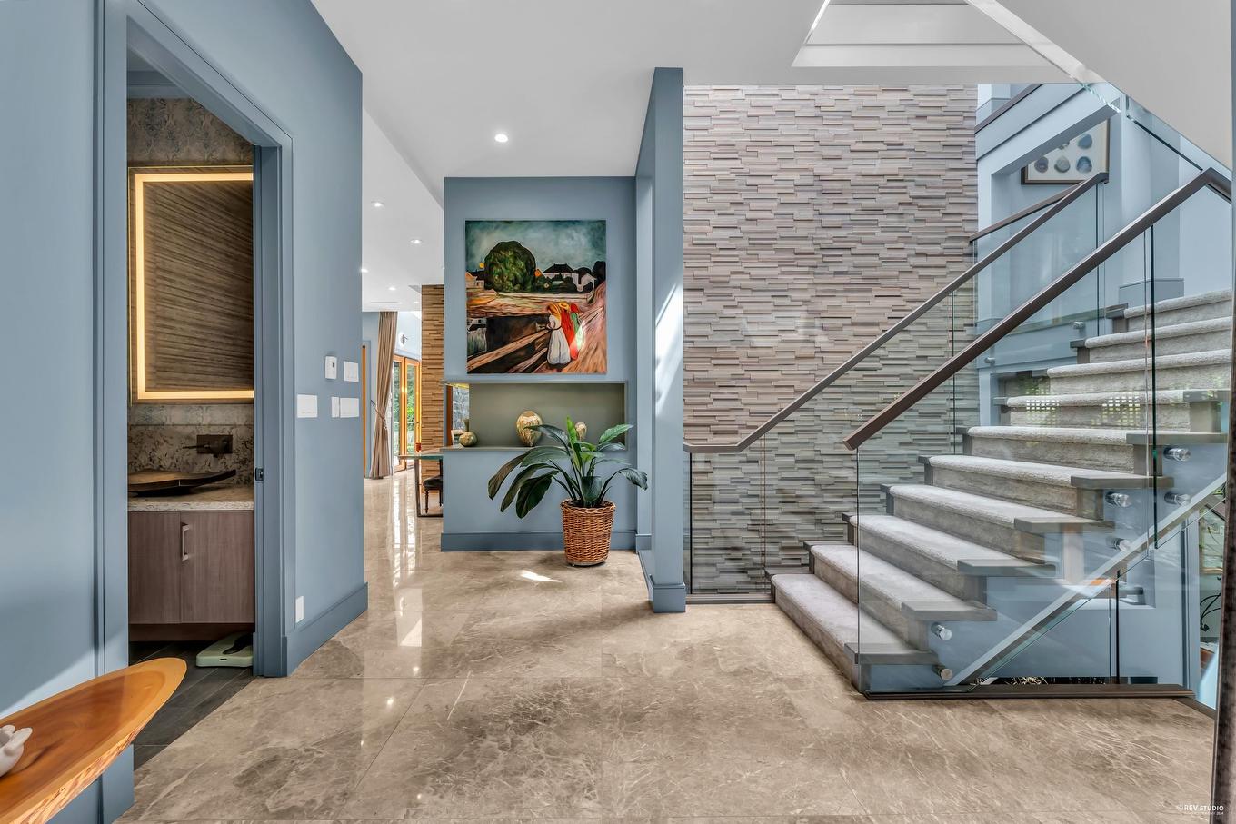 340 Southborough Drive, West Vancouver, BC