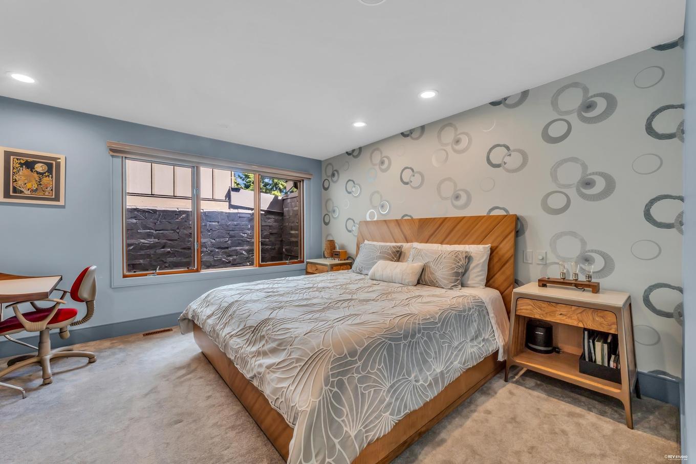 340 Southborough Drive, West Vancouver, BC