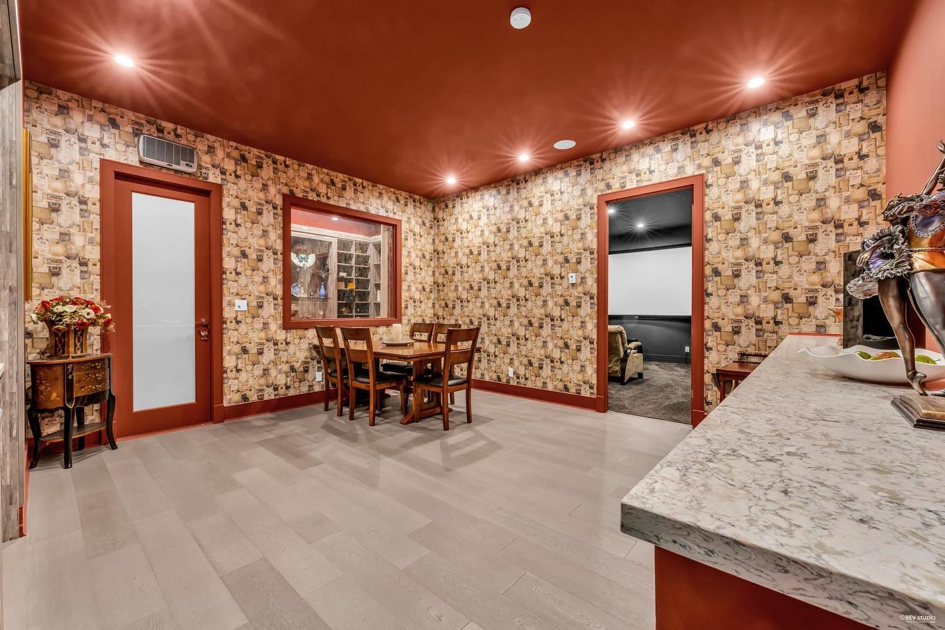 340 Southborough Drive, West Vancouver, BC