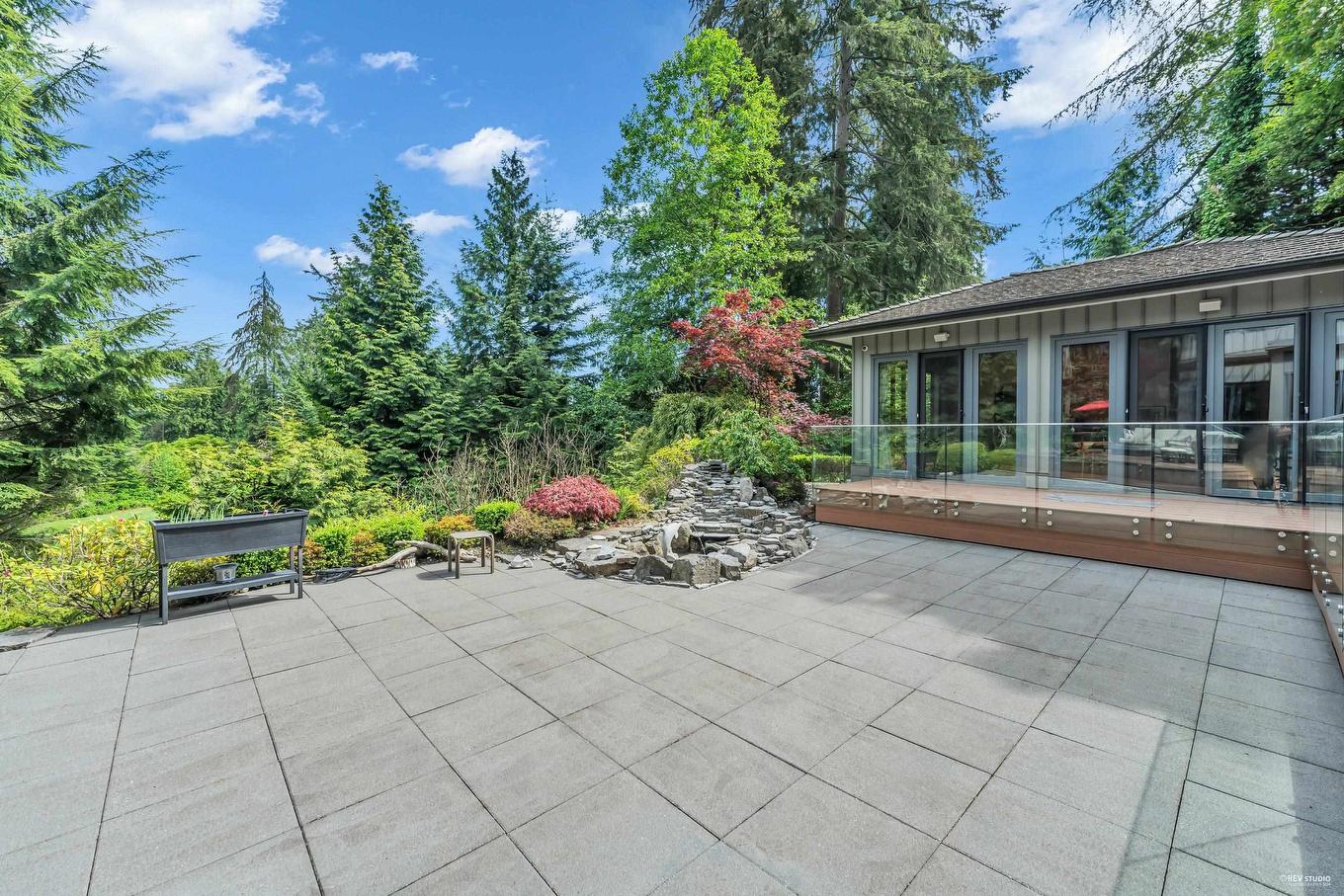 340 Southborough Drive, West Vancouver, BC