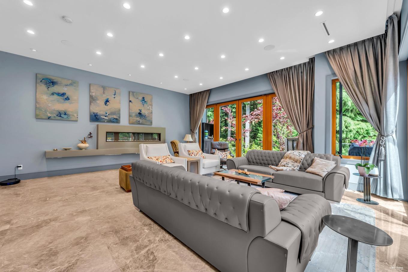 340 Southborough Drive, West Vancouver, BC