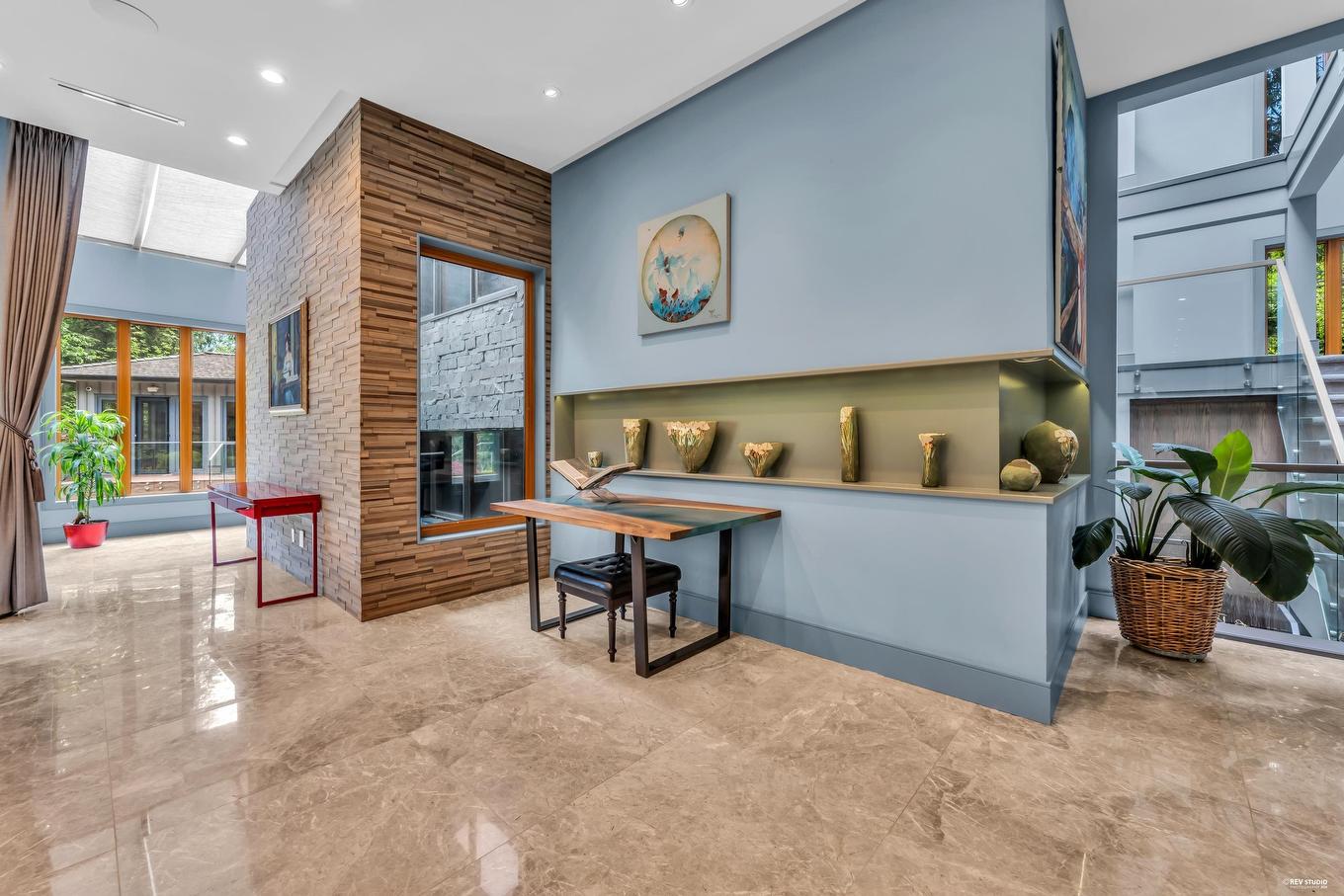 340 Southborough Drive, West Vancouver, BC