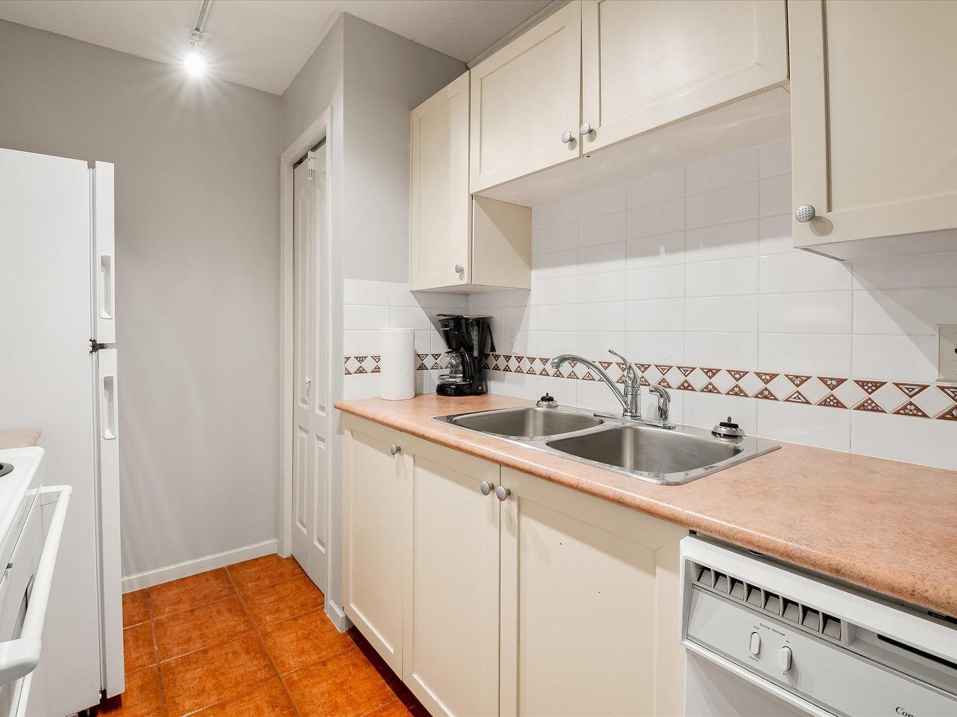 215-4314 Main Street, Whistler, BC