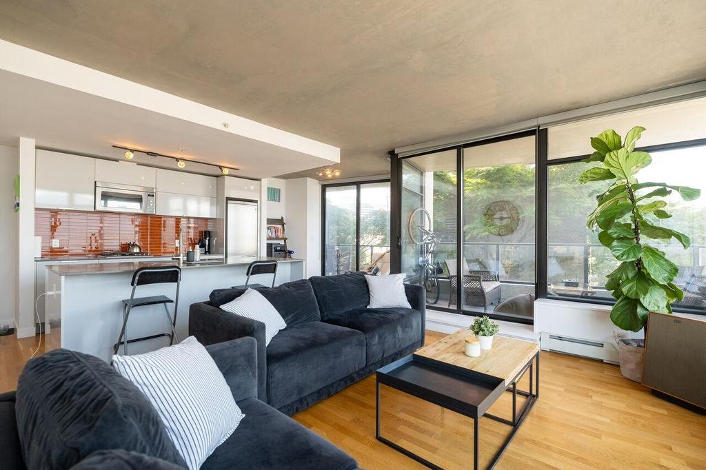 1209-108 Cordova Street W, Vancouver, BC