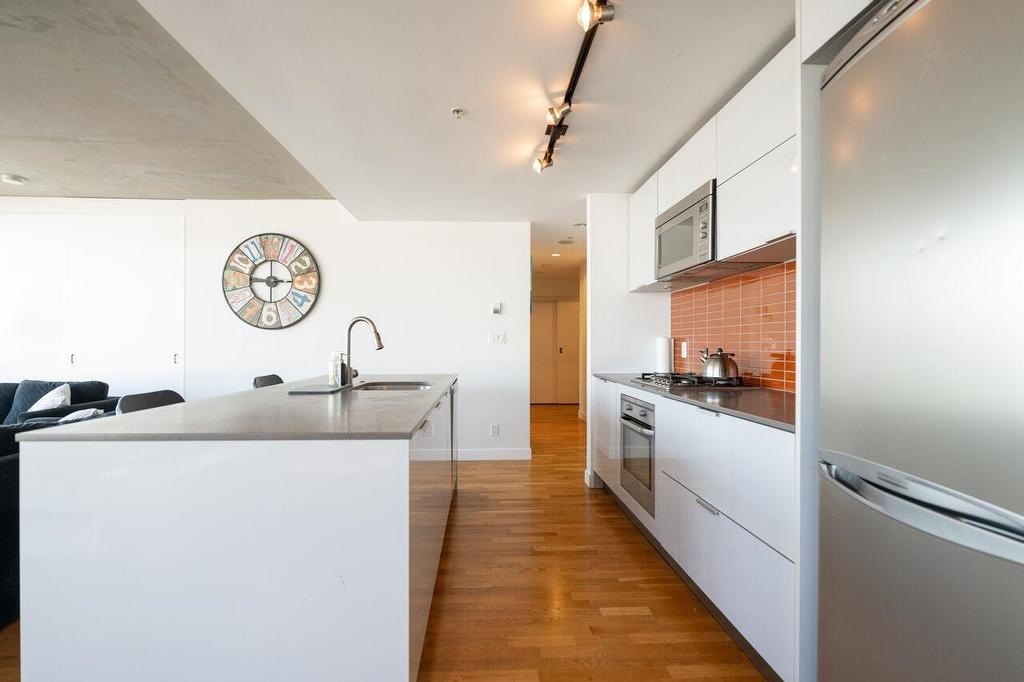 1209-108 Cordova Street W, Vancouver, BC