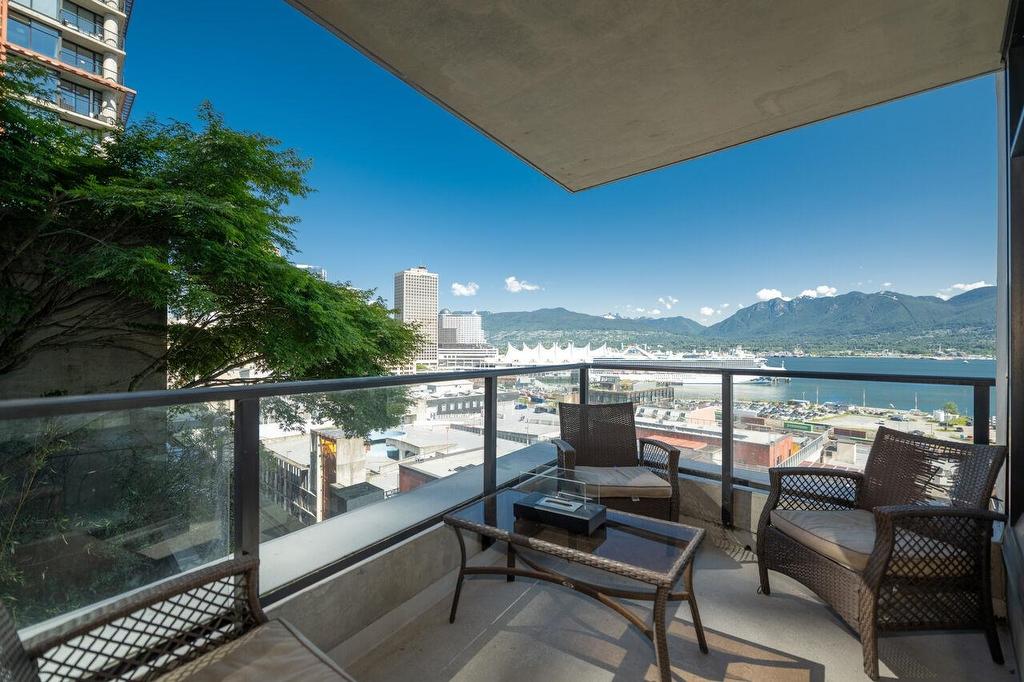 1209-108 Cordova Street W, Vancouver, BC