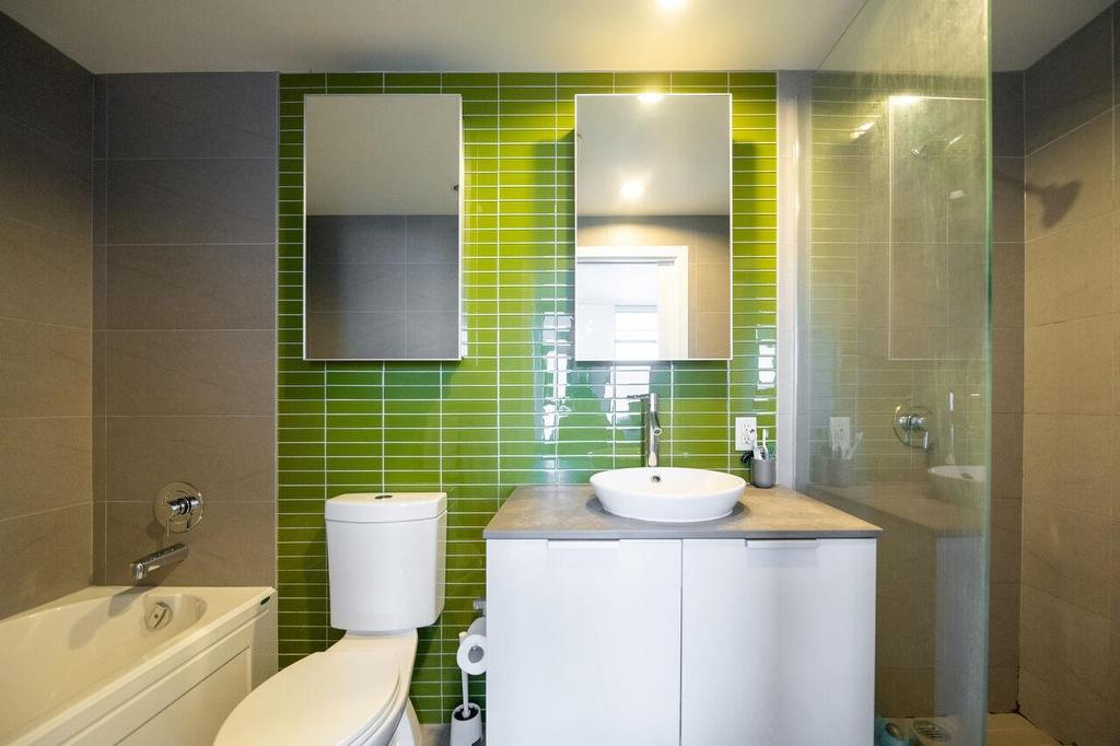 1209-108 Cordova Street W, Vancouver, BC