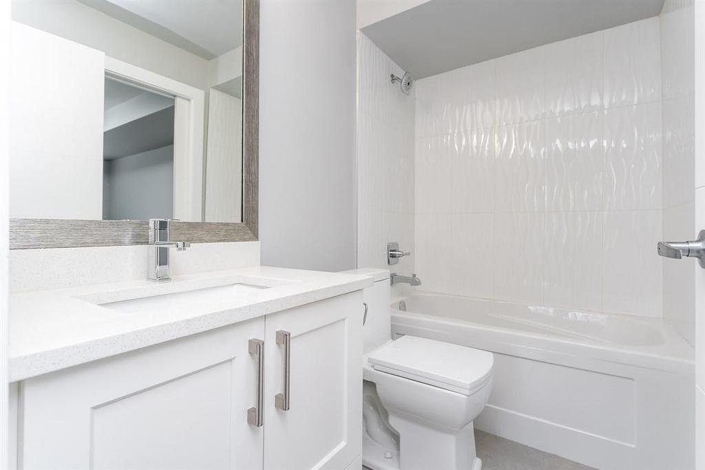 305-1990 Westminster Avenue, Port Coquitlam, BC