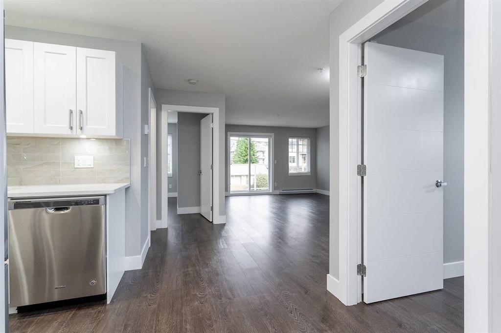 305-1990 Westminster Avenue, Port Coquitlam, BC