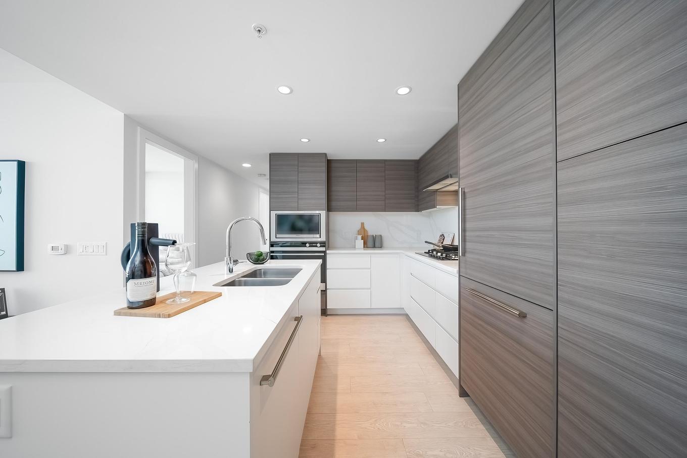 1706-6833 Buswell Street, Richmond, BC