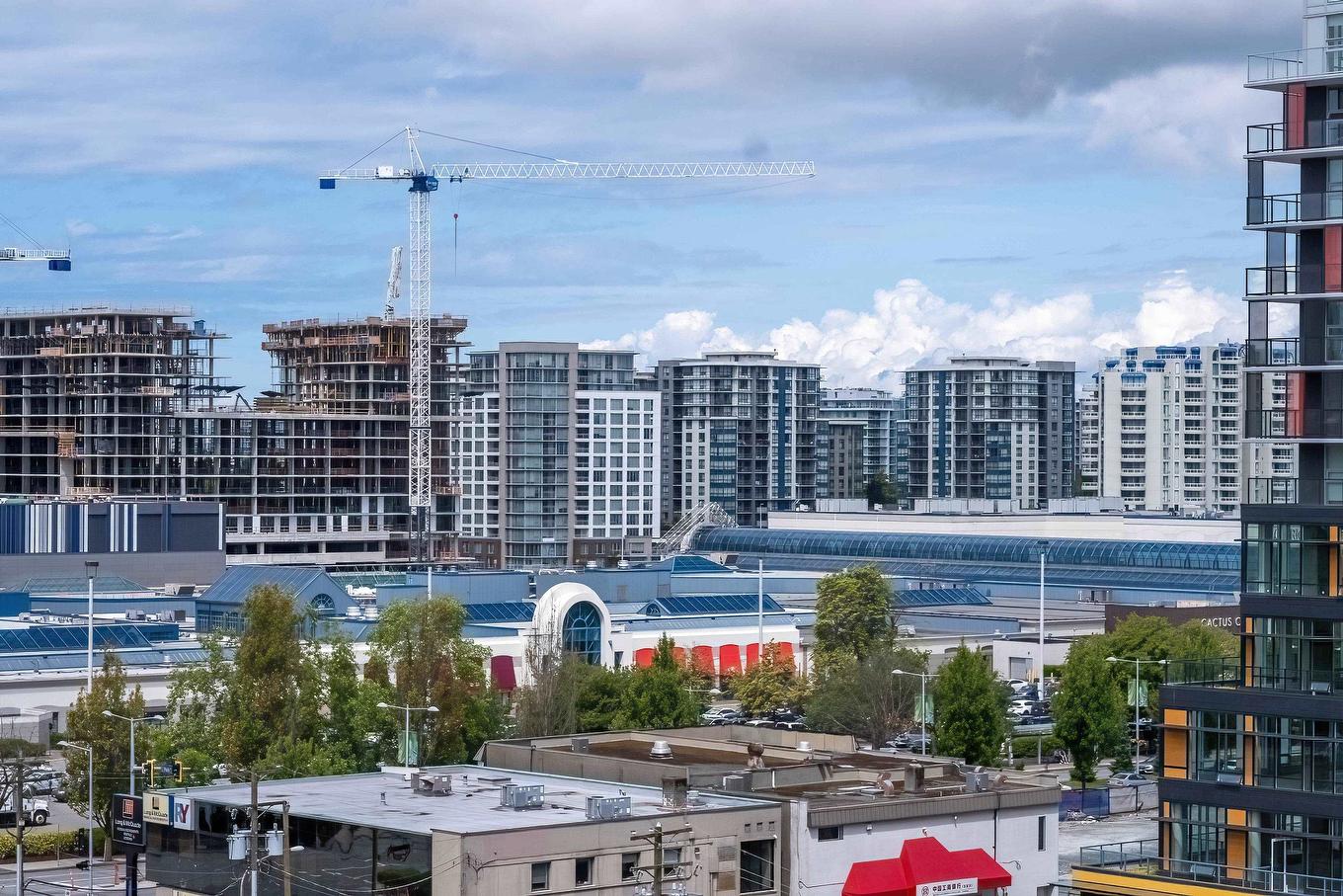 1706-6833 Buswell Street, Richmond, BC