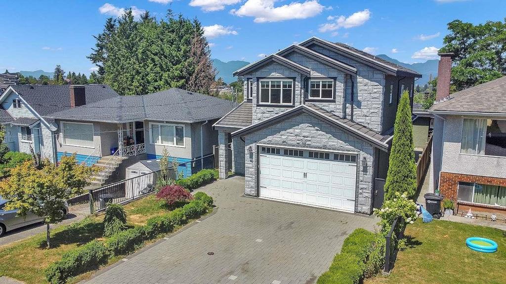 3727 Price Street, Burnaby, BC