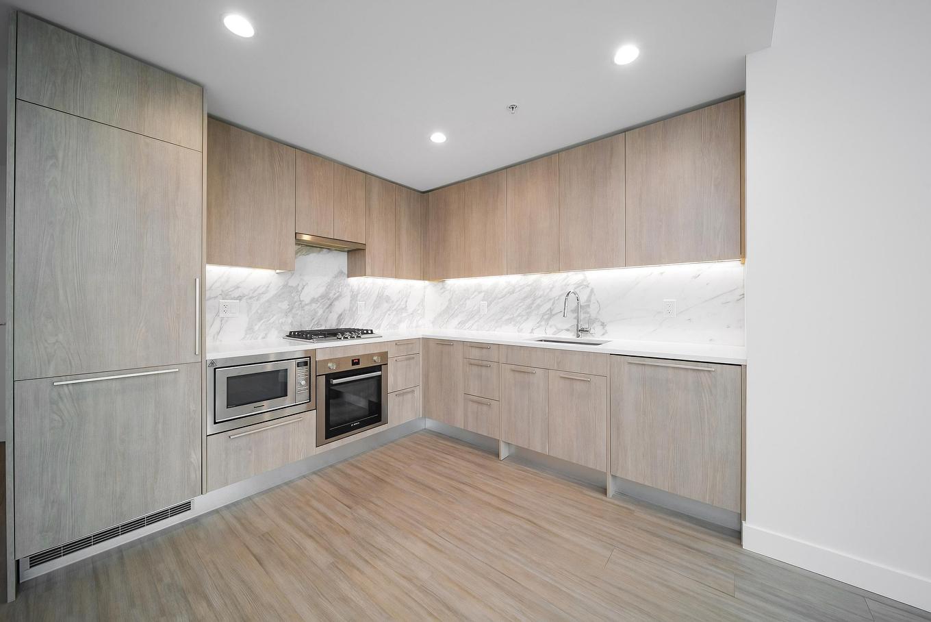 502-6398 Silver Avenue, Burnaby, BC