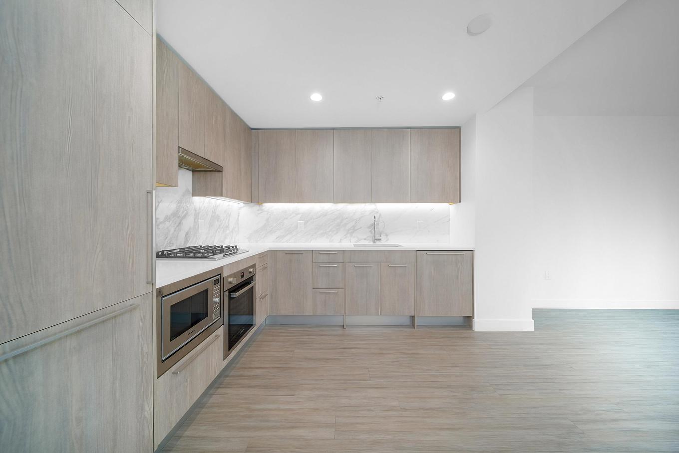 502-6398 Silver Avenue, Burnaby, BC