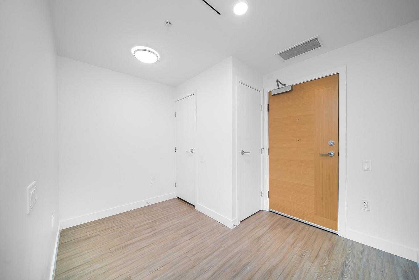 502-6398 Silver Avenue, Burnaby, BC