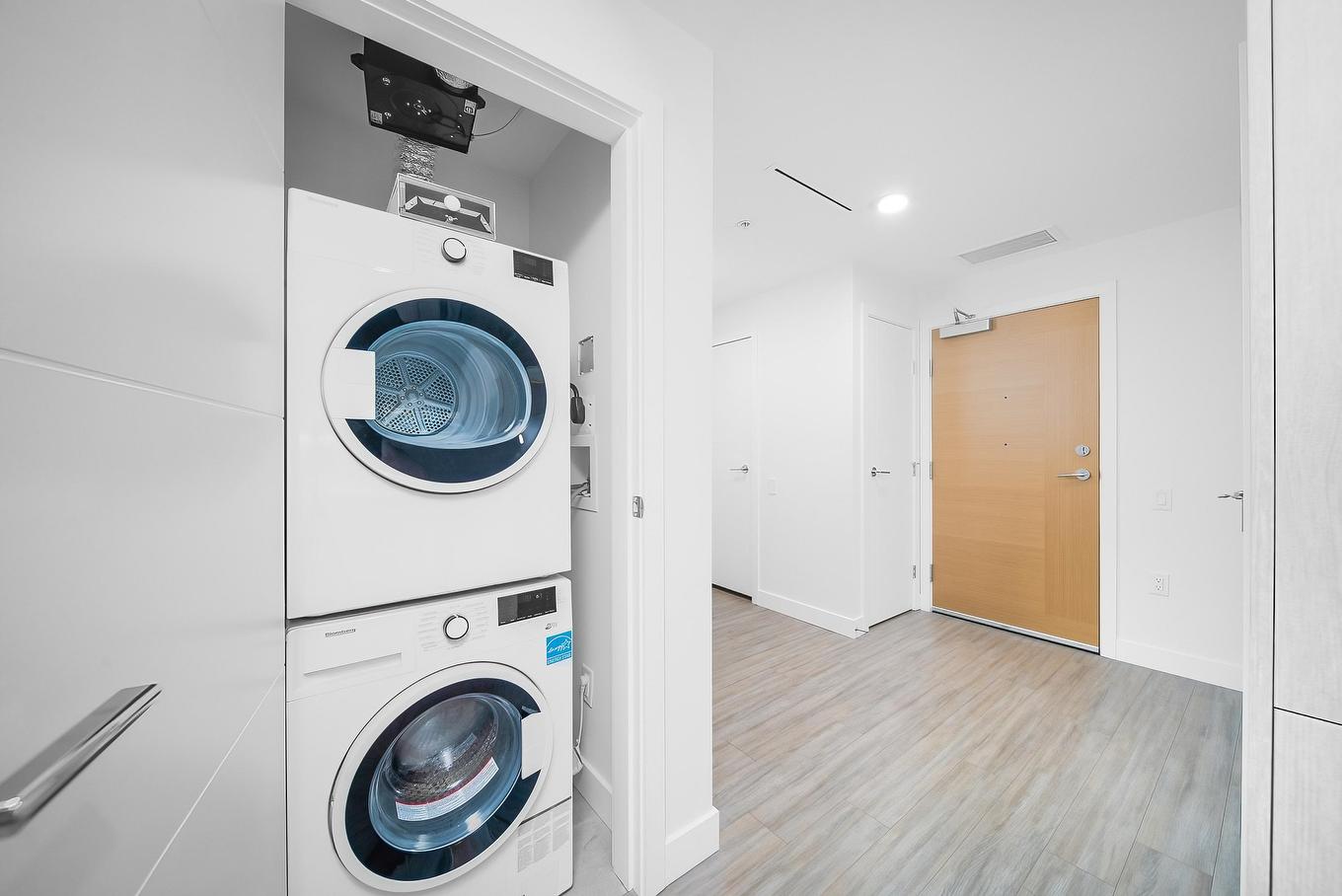 502-6398 Silver Avenue, Burnaby, BC